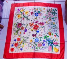 GUCCI FLORAL SILK SCARF V