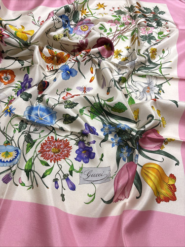 Gucci silk scarf 33in pink - scarf,