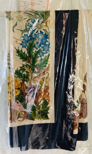 Gucci winter silk scarf v - by,