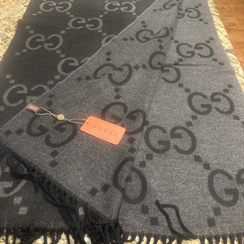 Gucci cashmere black scarf - black,