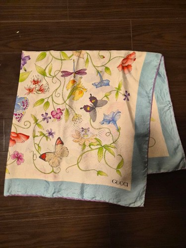 Gucci large scarf floral - large,