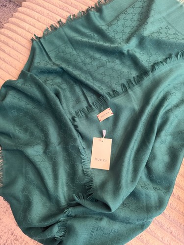 Authentic gucci wool silk - authentic,