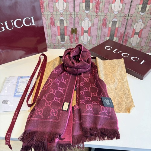 Gucci jacquard wool scarf - wool,