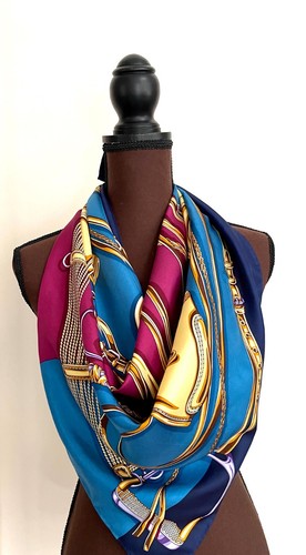 Display gucci scarf - #, logo