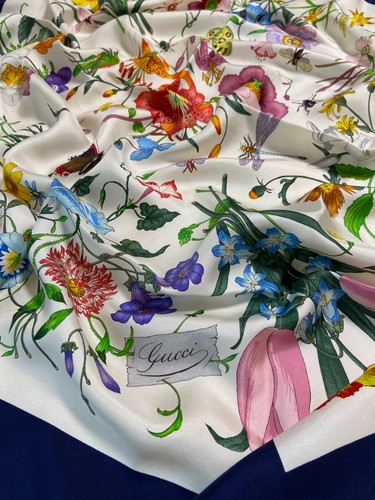 Gucci silk scarf - scarf, 33in