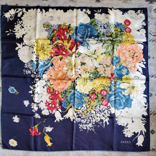 Gucci large silk scarf 86cm - scarf,