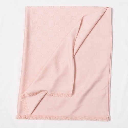 100 authentic gucci scarf - 100%,