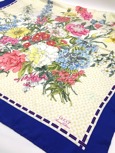 Gucci large scarf - gucci,