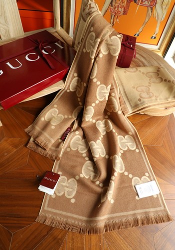 Gucci logo jacquard scarf - gg,